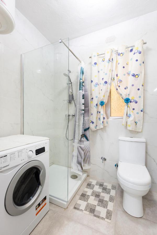 Ne1 - Lovely 2 Bedroom Apartment. Perfect Location 멜리에하 외부 사진